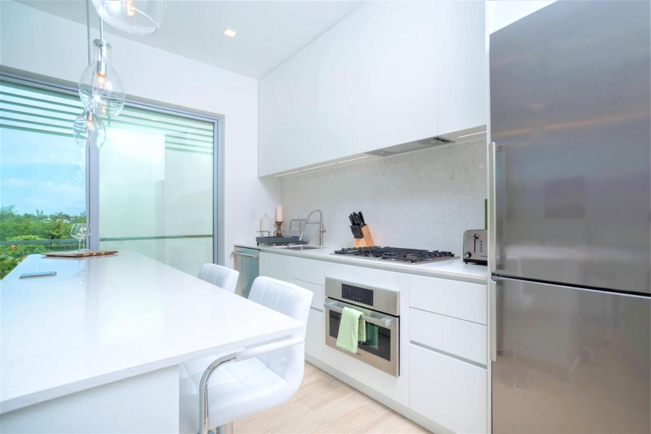 Cayman Luxury Rentals At One Canal Point จอร์จทาวน์ ภายนอก รูปภาพ