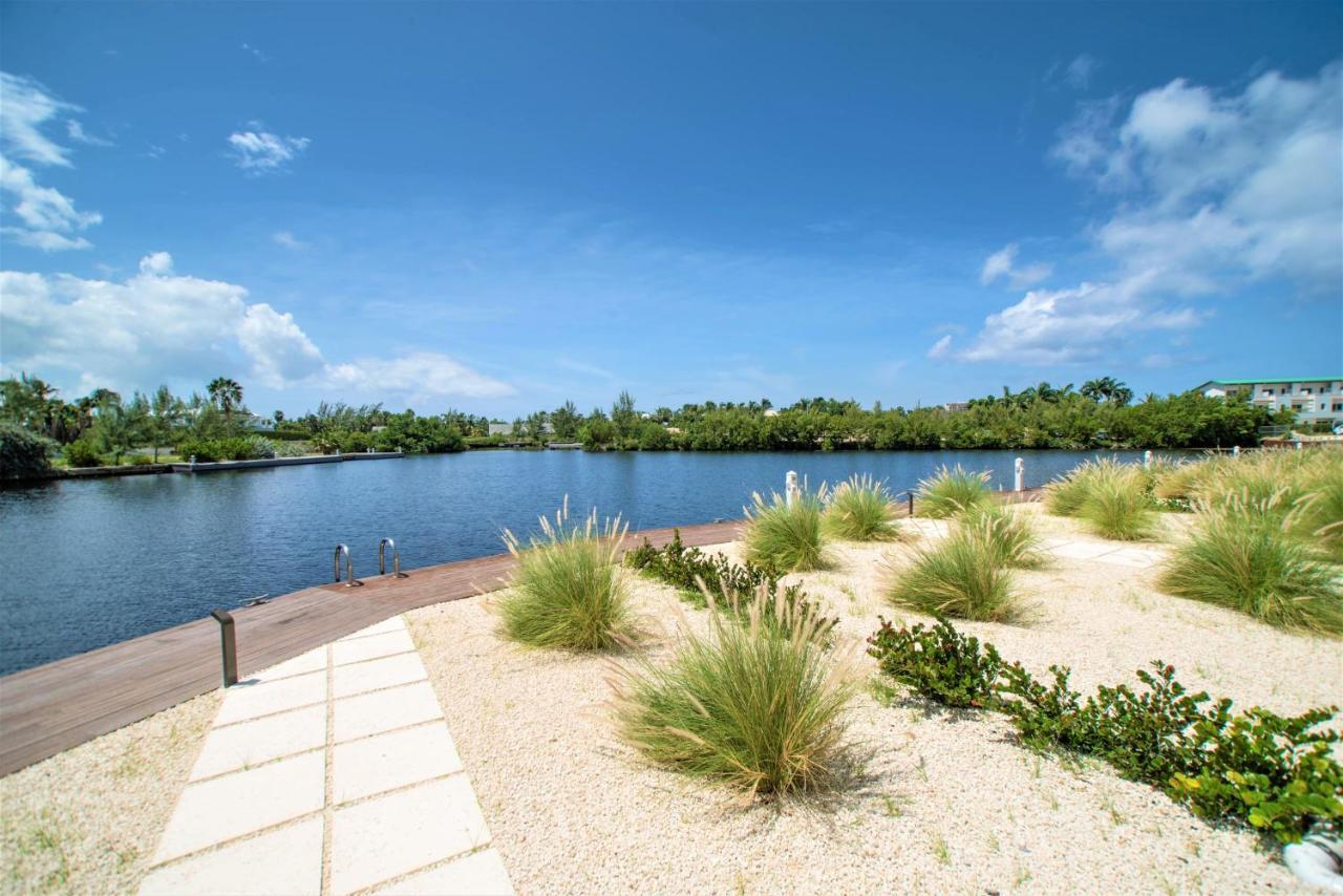 Cayman Luxury Rentals At One Canal Point จอร์จทาวน์ ภายนอก รูปภาพ