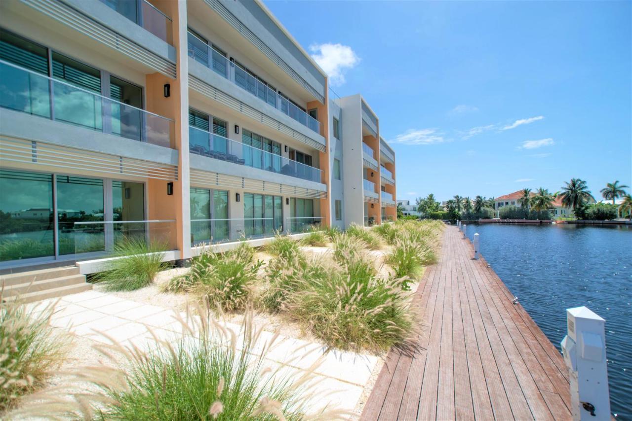 Cayman Luxury Rentals At One Canal Point จอร์จทาวน์ ภายนอก รูปภาพ