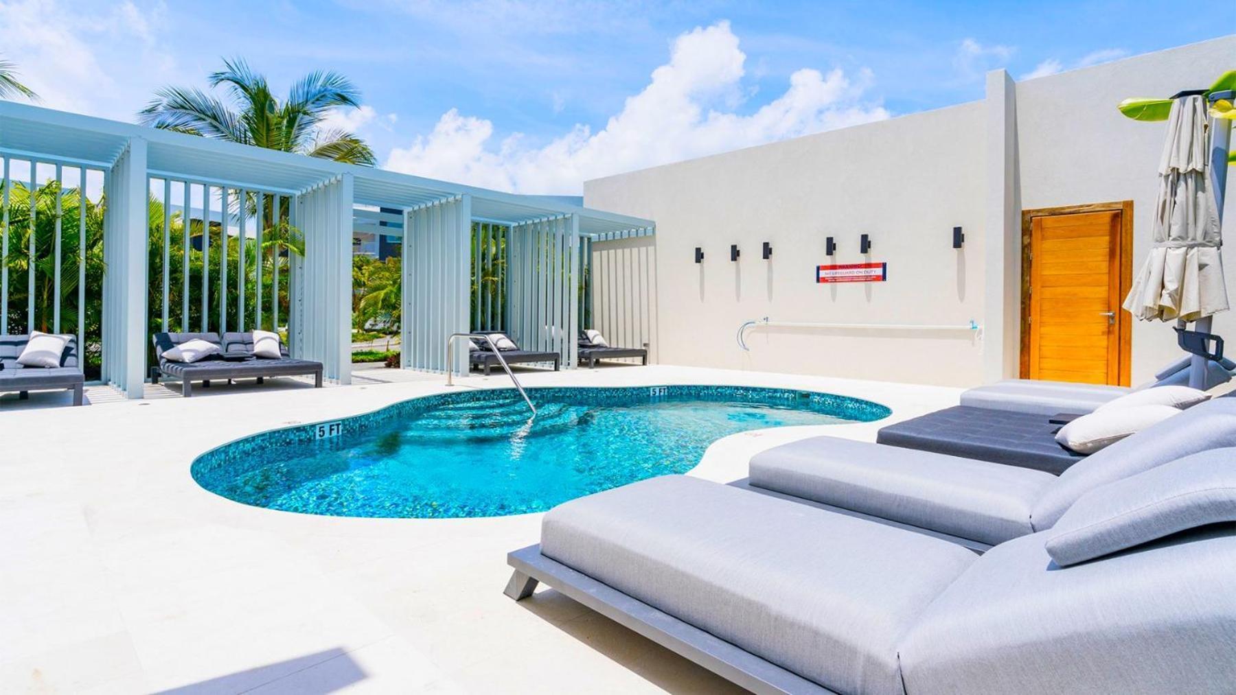 Cayman Luxury Rentals At One Canal Point จอร์จทาวน์ ภายนอก รูปภาพ