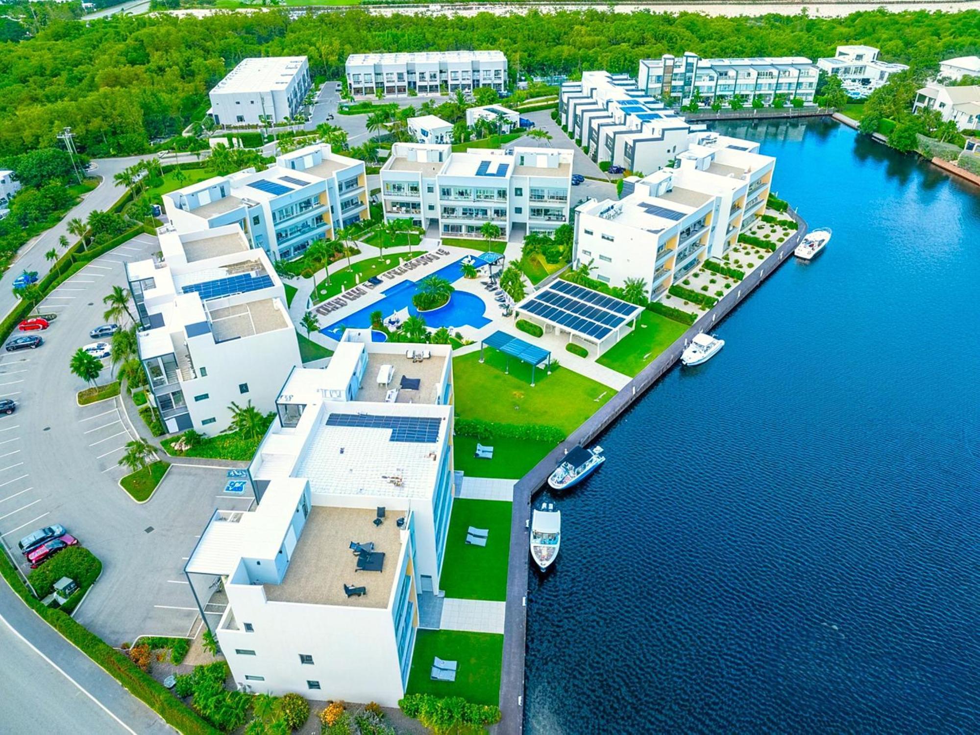 Cayman Luxury Rentals At One Canal Point จอร์จทาวน์ ภายนอก รูปภาพ